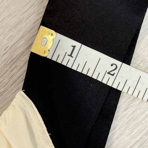 RSVP By Talbots Silk Sleeveless Top with Bow Ivory/Black Size Medium Petite - Picture 12 of 13